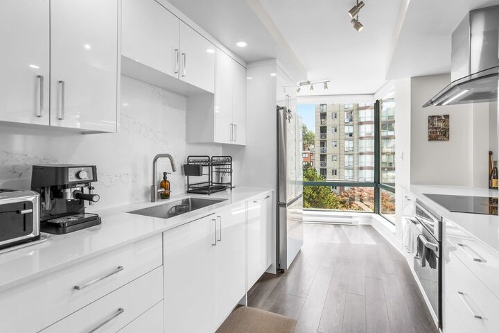 Property Photo:  98 Tenth Street 601  BC V3M 6L8 
