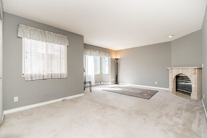 Property Photo: 6984 Linden Avenue B BC V5E 3G6
