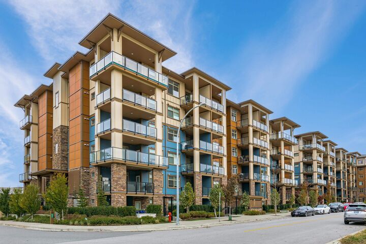Property Photo:  20673 78 Avenue 513  BC V2Y 3K1 