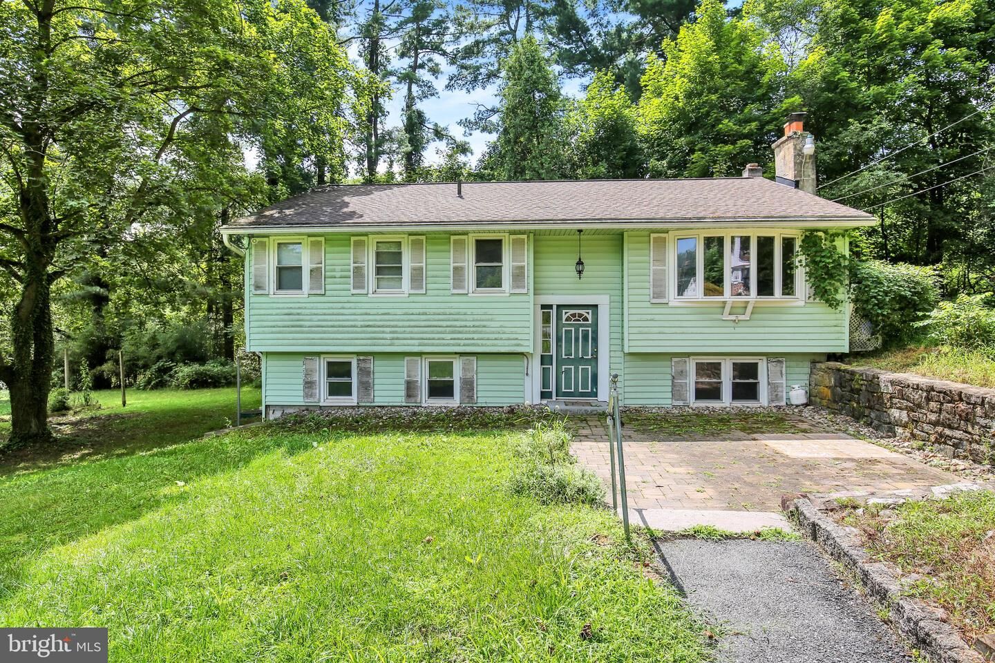 Property Photo:  3323 E Galen Hall Road  PA 17569 