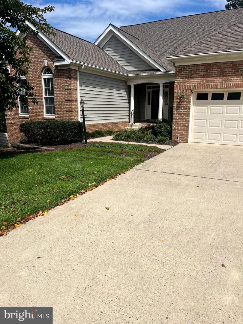 Property Photo:  6825 Saddle Run Way  VA 20155 