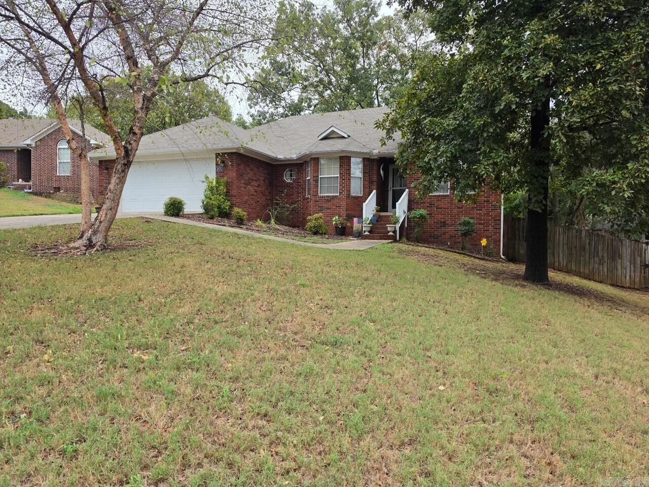 Property Photo:  1670 Nuthatch Cir  AR 72034 