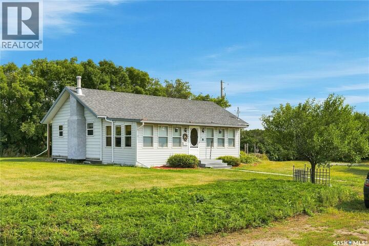 Property Photo:  Radisson Acreage  SK S0K 0V0 