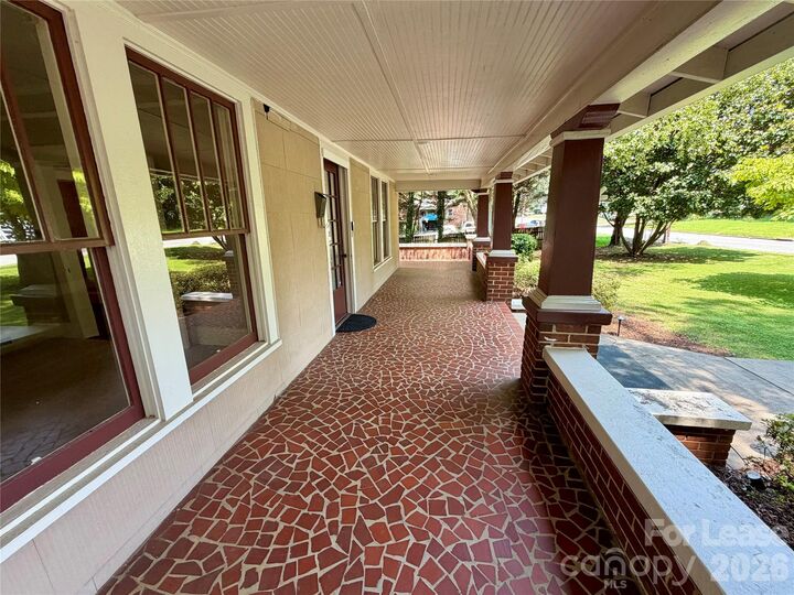 Property Photo:  123 S Sycamore Street  NC 28115 