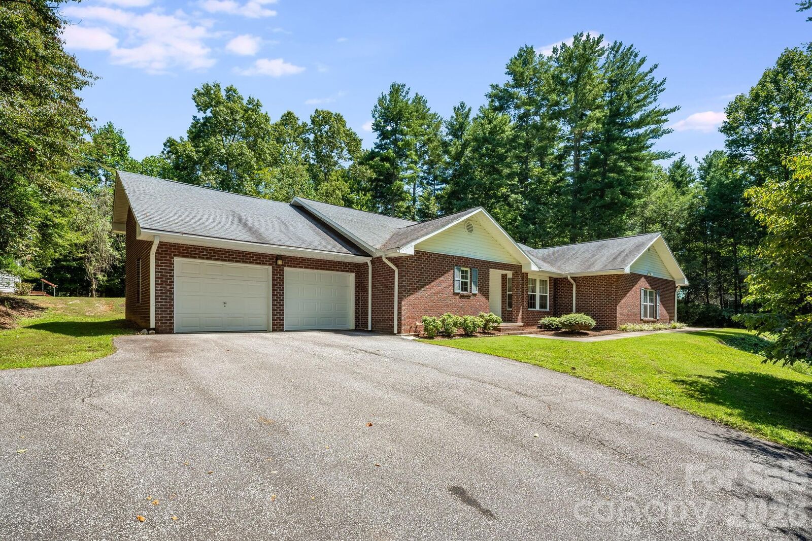 Property Photo: 225 Arbor Lane NC 28791