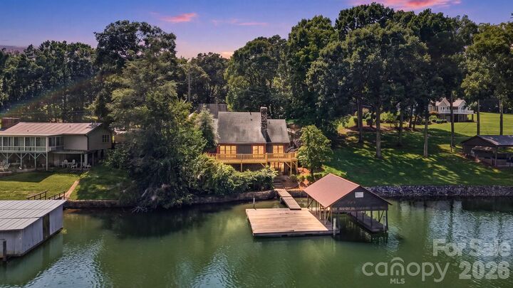 Property Photo: 6580 Central Drive NC 28613
