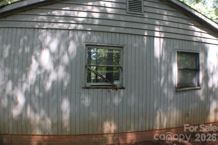 Property Photo:  6782 Glover Lane  NC 28164 