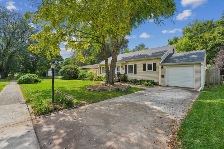 Property Photo: 1407 Clark Avenue IA 50010
