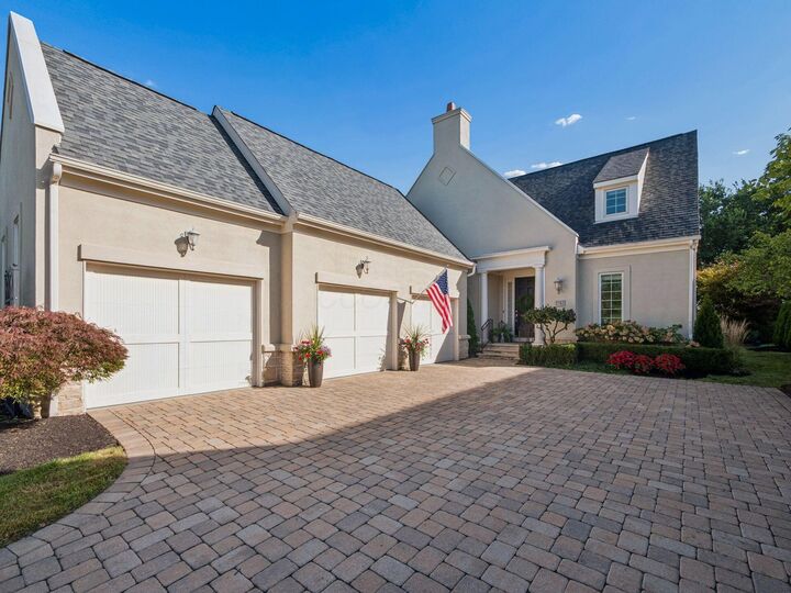 Property Photo:  5742 Ennishannon Place  OH 43016 