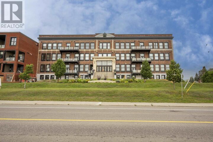 Property Photo: 96 High St North Suite 2413 ON P7A 5R3