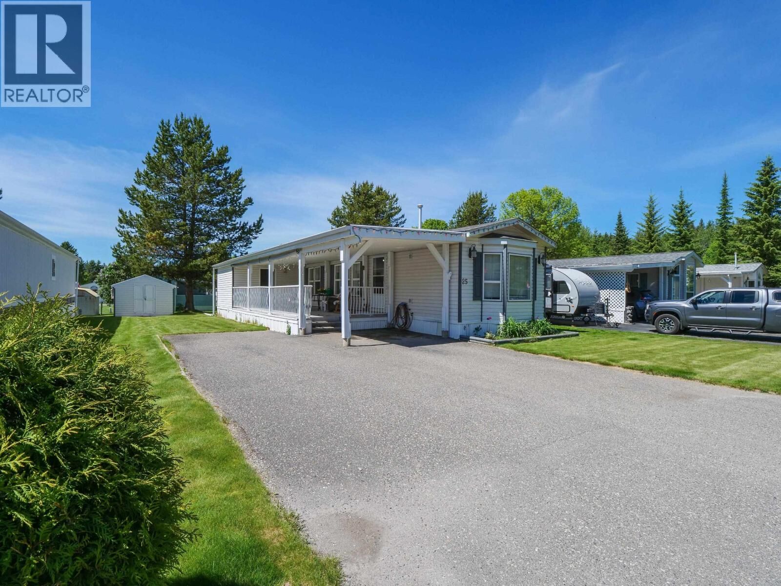 Property Photo: 2682 Richardson Road 25 BC V2J 4R7
