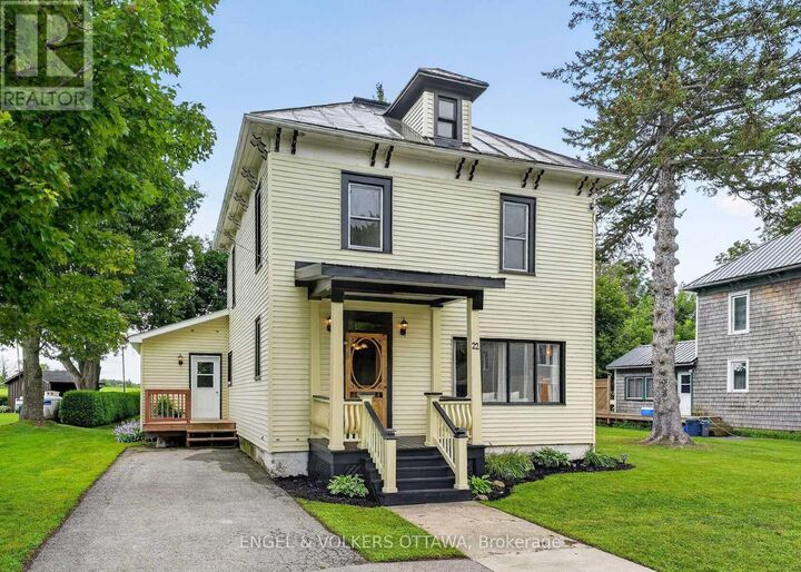 Property Photo:  22 Peter Street  ON K0C 1T0 