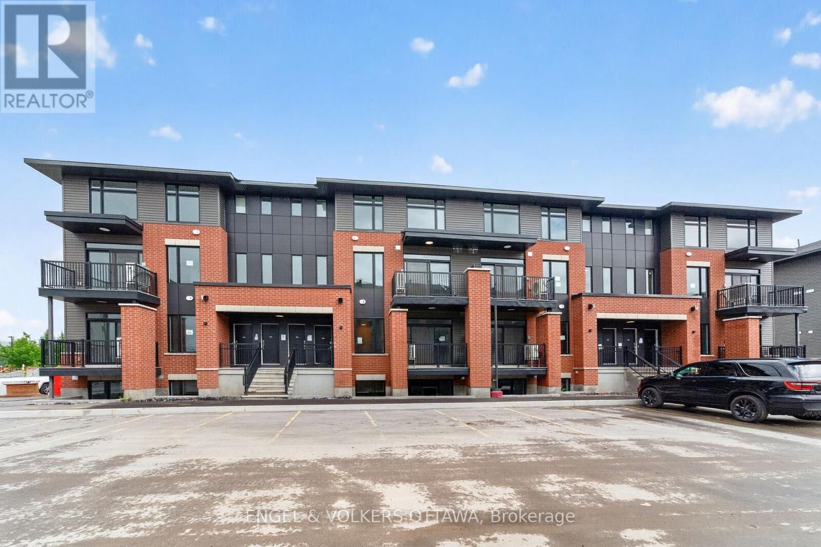 Property Photo: 227 Stardust Private ON K1T 3W6