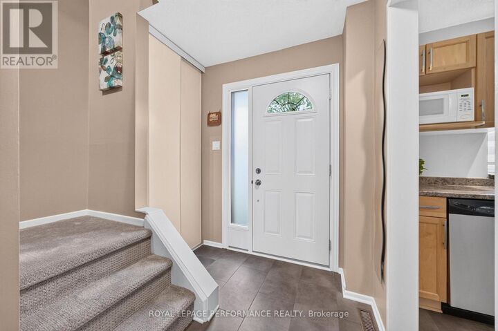 Property Photo:  3903E Old Richmond Road (175)  ON K2H 8T8 