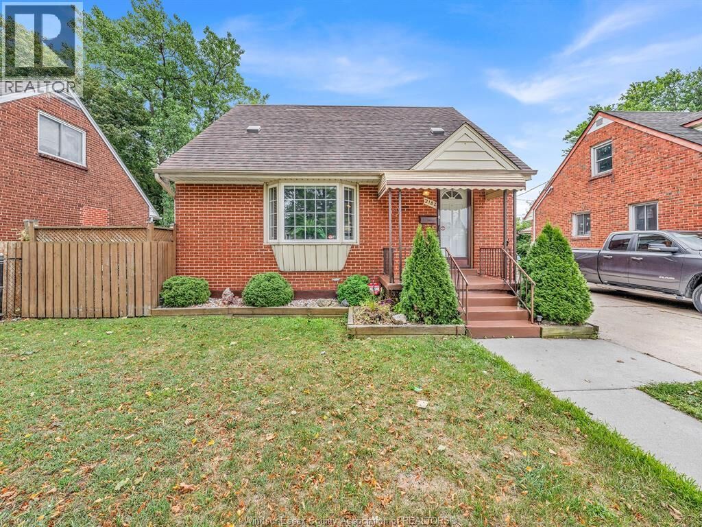 Property Photo: 2187 Girardot ON N9B 1R3