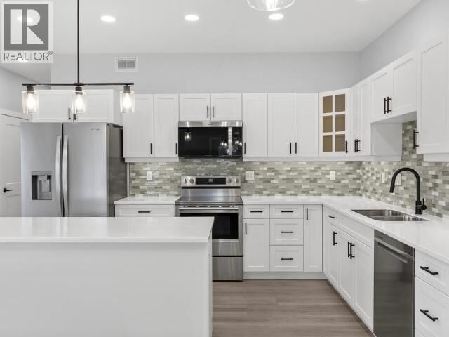 Property Photo:  8-275 Olive May Way  YT Y1A 0W4 