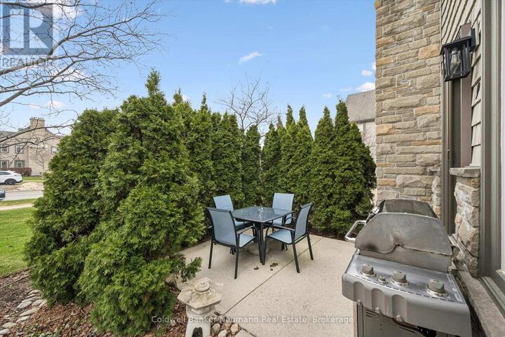 Property Photo:  100 Frederick Drive 9  ON N1L 0H6 