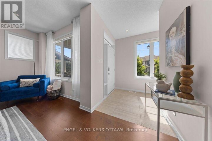 Property Photo:  429 Sweetflag Street  ON K2J 5T7 