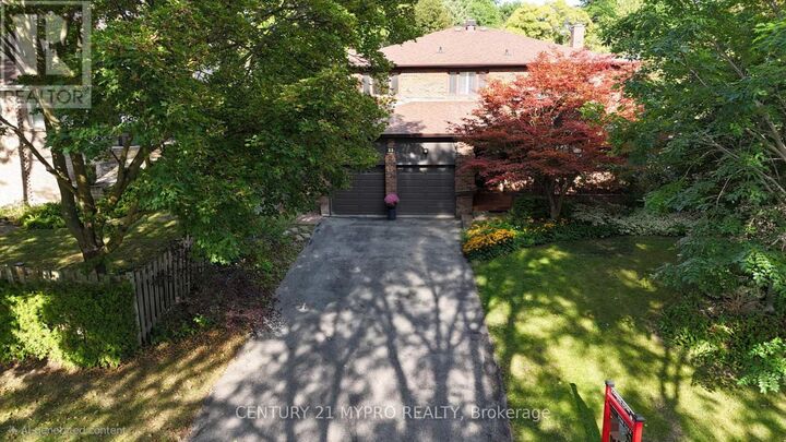Property Photo: 23 Forest Park Crescent ON L3T 2M5