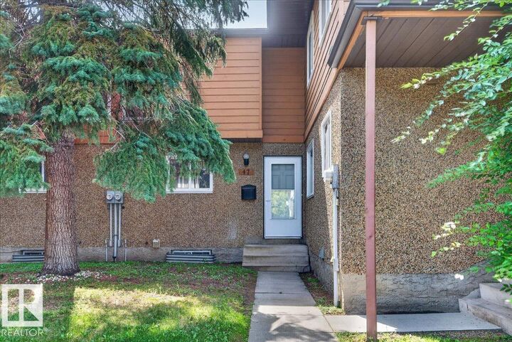 Property Photo:  3812 20 Avenue NW 47  AB T6L 4B2 