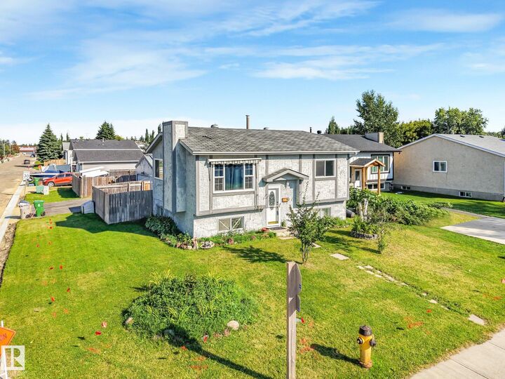 Property Photo:  5117 52 Street  AB T0C 0V0 