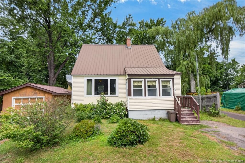Property Photo:  251 Carney Street  NB E3A 3A3 