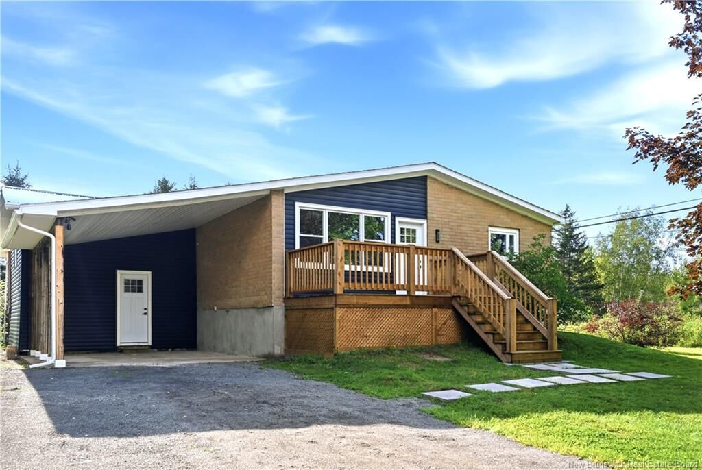 Property Photo:  3 Thomson Drive  NB E1G 4G9 