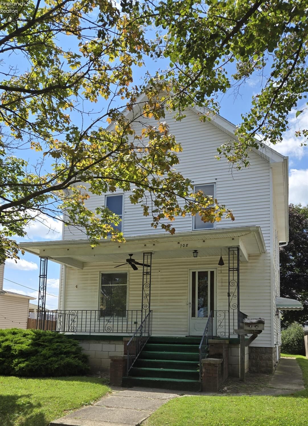Property Photo:  108 Ann Street  OH 44883 