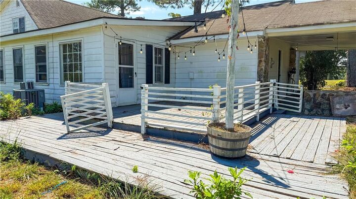 Property Photo: 5931 Brassie Ridge Lane GA 30294