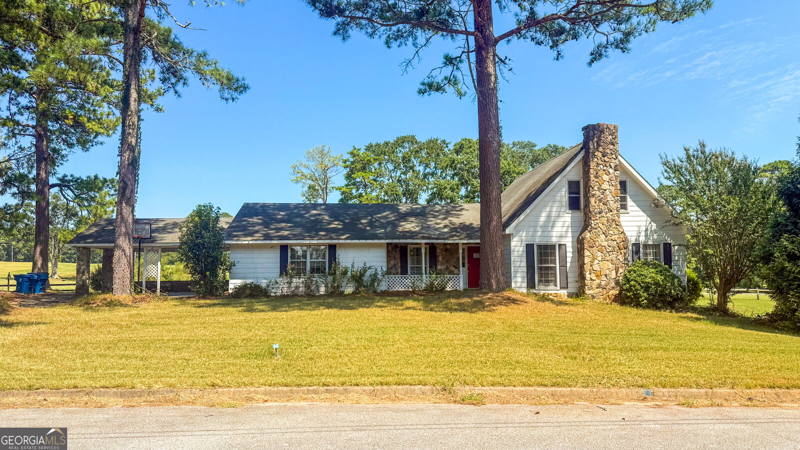Property Photo: 5931 Brassie Ridge Lane GA 30294