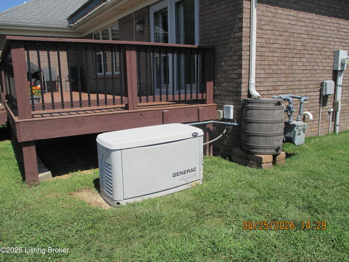 Property Photo:  168 Maplewood Dr  KY 40165 