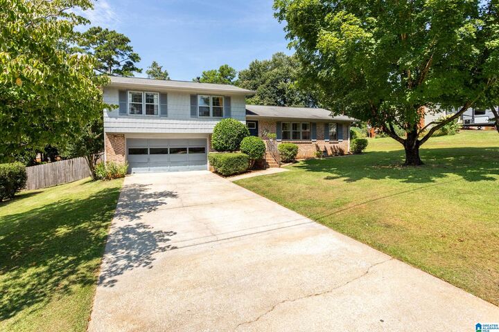 Property Photo: 1308 Conger Road AL 36207