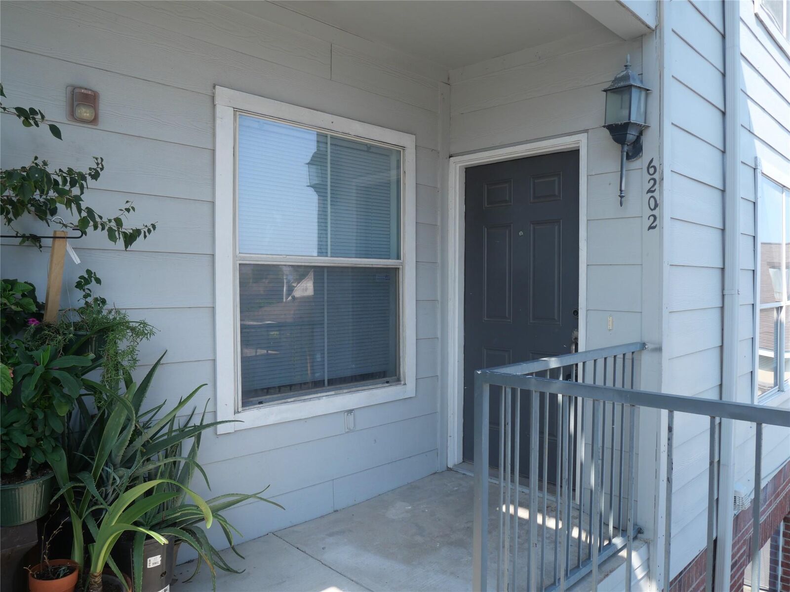 Property Photo: 6289 Wilcrest Drive 6202 TX 77072