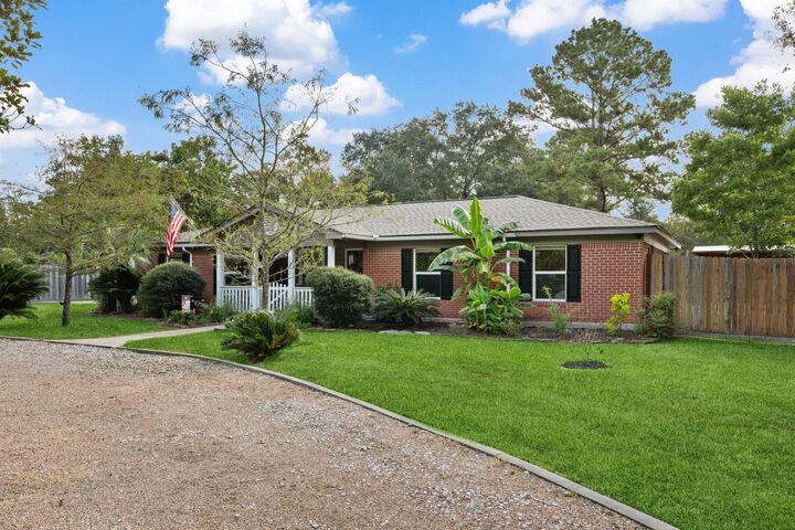 Property Photo:  1202 Forest Cove Drive  TX 77339 