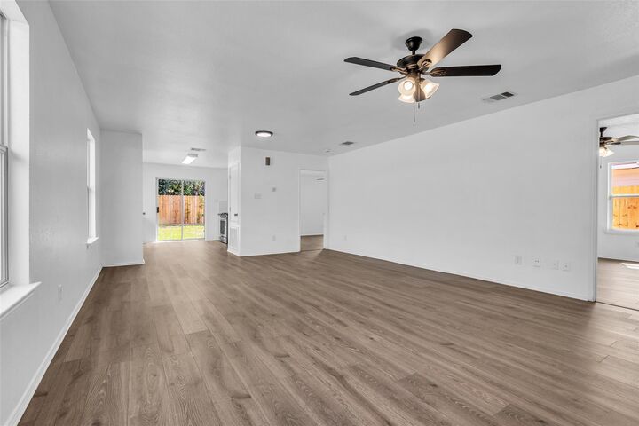 Property Photo:  5239 Roth Forest Lane  TX 77389 