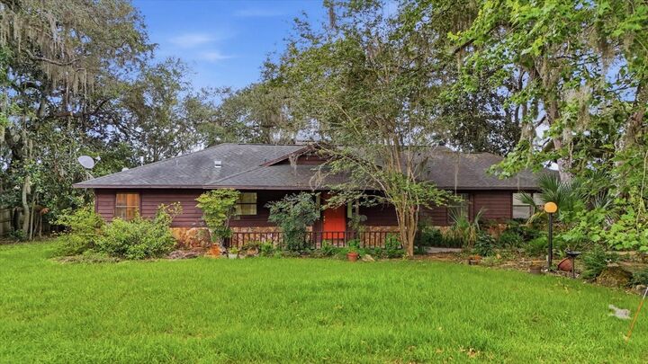 Property Photo: 1215 S Fir Terrace FL 34450