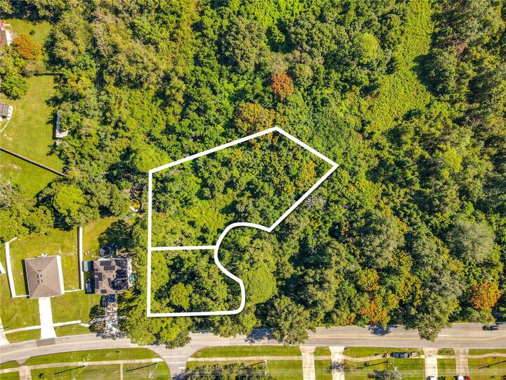 Property Photo:  845 Lark Court  FL 32725 