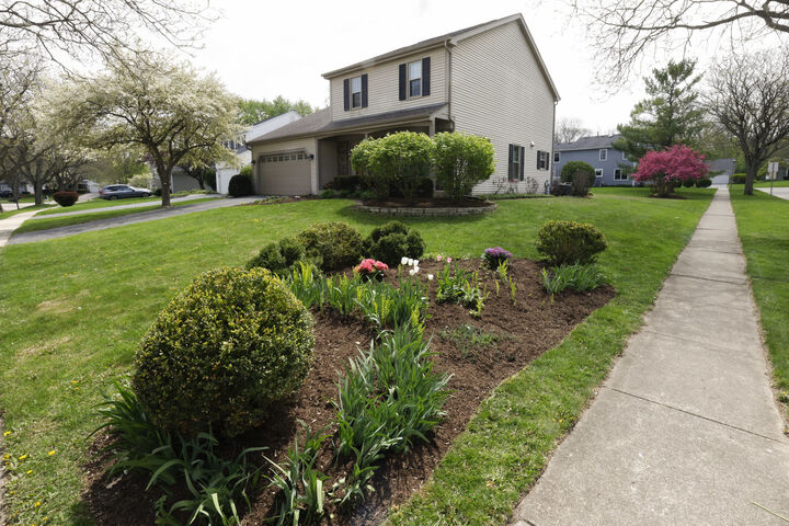 Property Photo:  608 Thackeray Lane  IL 60021 