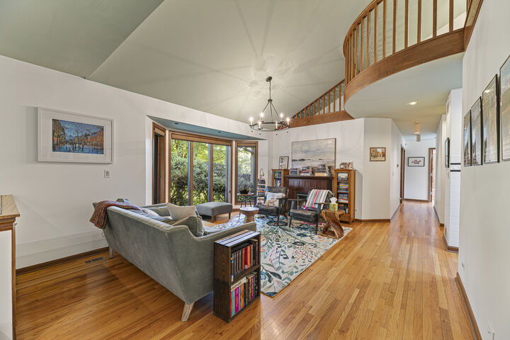 Property Photo: 1543 N Saint Marys Road IL 60048