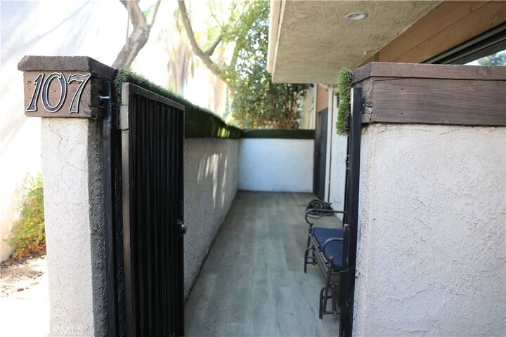 Property Photo:  9600 Van Nuys Boulevard 107  CA 91402 
