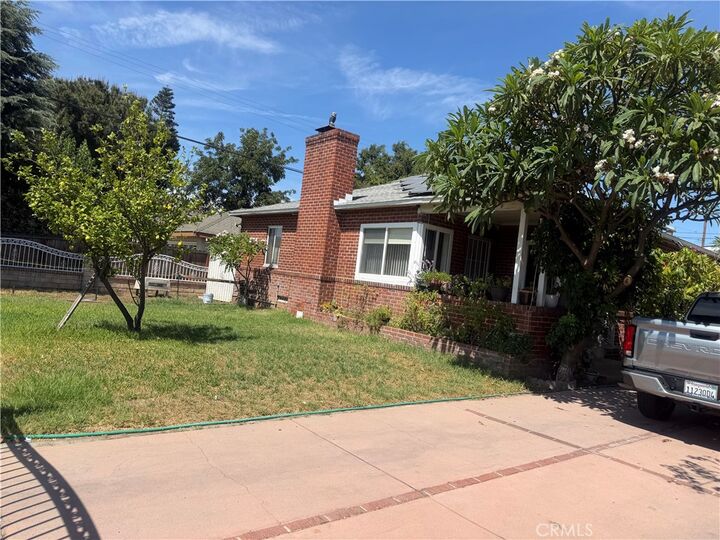 Property Photo:  1044 Gothic Way  CA 91768 