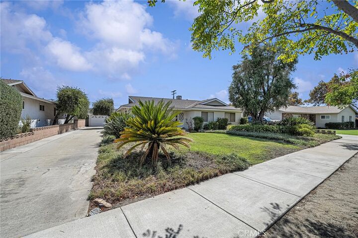 Property Photo:  1057 W Bonnie Brae Court  CA 91762 