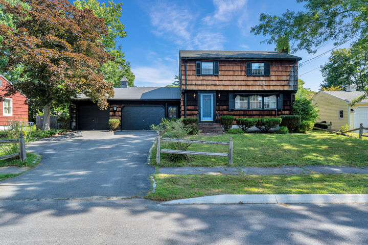 Property Photo:  37 Longwood Drive  ME 04102 