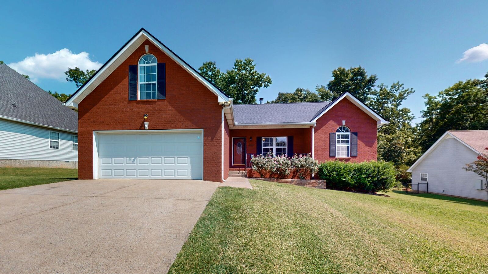 Property Photo:  2310 Discovery Ct  TN 37086 