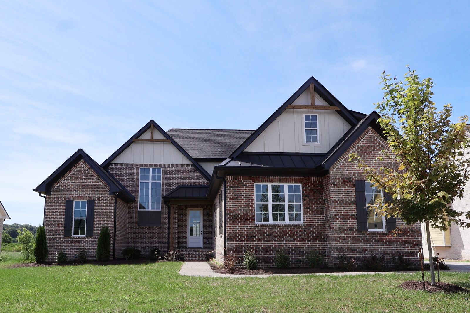 Property Photo:  812 Brookdale Ct  TN 37087 