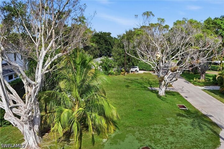 Property Photo:  1165 8th Terrace N  FL 34102 