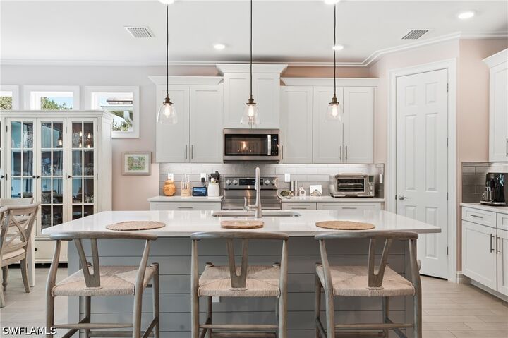 Property Photo: 28113 Seasons Tide Avenue FL 34135