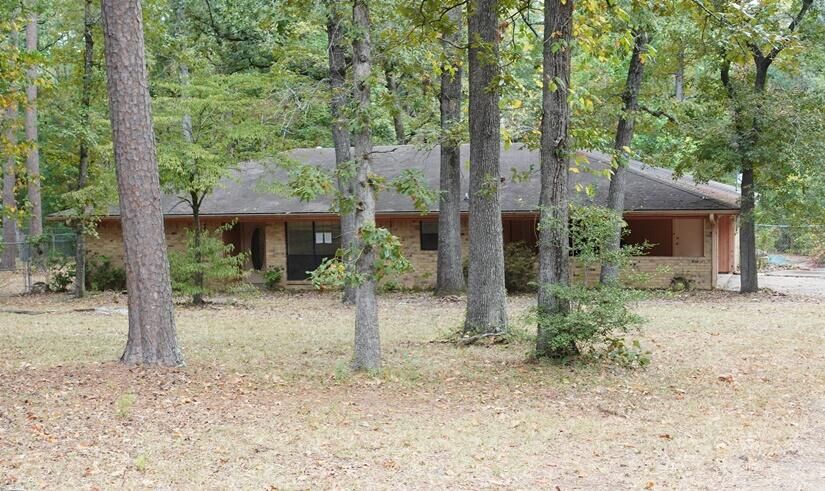 Property Photo: 202 Buddy Street TX 75904