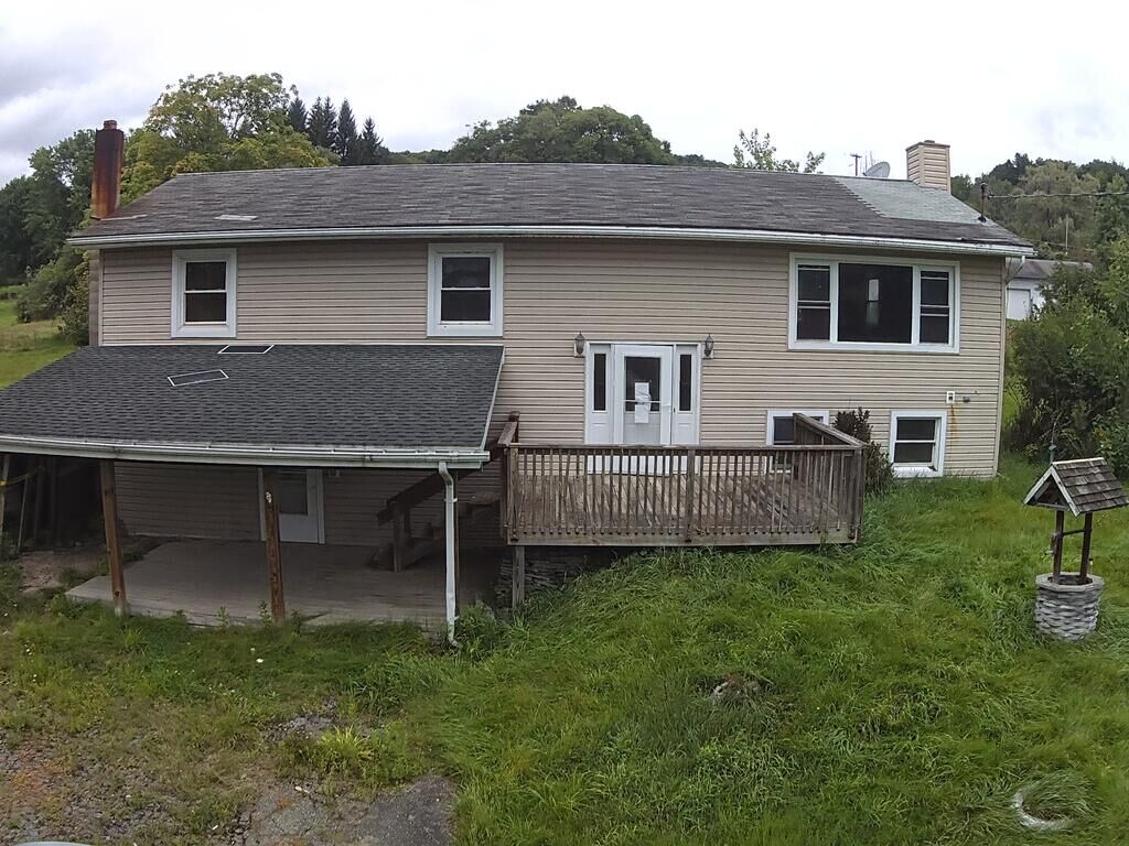 Property Photo: 1373 Round Top Road PA 18810
