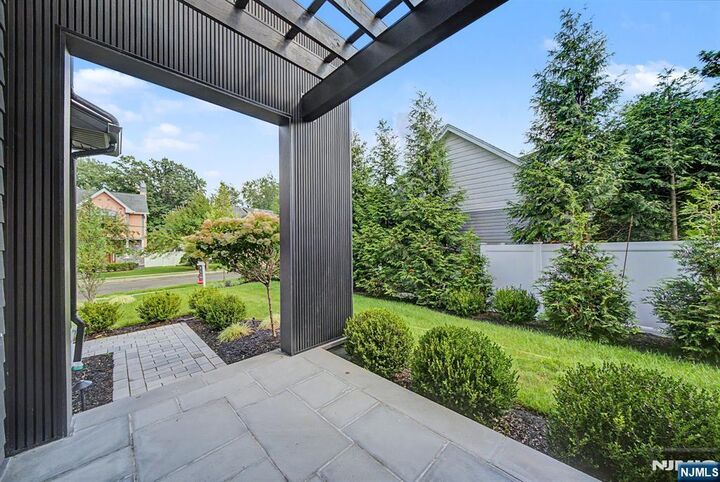 Property Photo:  68 Storig Avenue  NJ 07624 